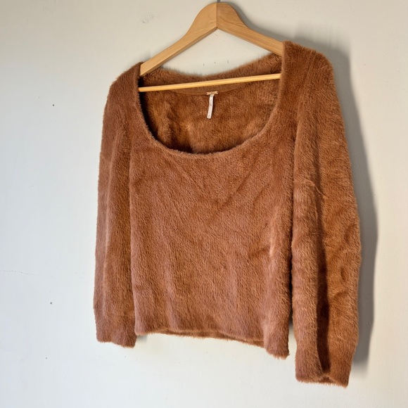 Free People Moonbeam Fuzzy Cozy Light Brown 3/4 Sleeve Sweater Size M - Picture 8 of 9